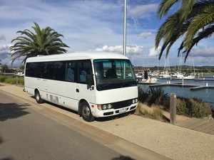 Peninsula Limousines Pic 5 - Mini Coaches