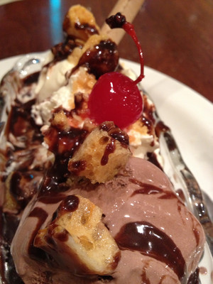 The Pancake Parlour Pic 2 - Special honey comb sundae with chocolate topping