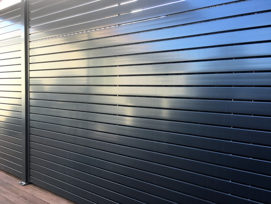 Marvel Fencing Pic 1 - Aluminium Slat Fencing 65x16