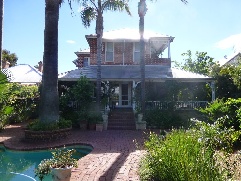 Lakeside Bed & Breakfast Perth in West Leederville, Perth, WA, Bed