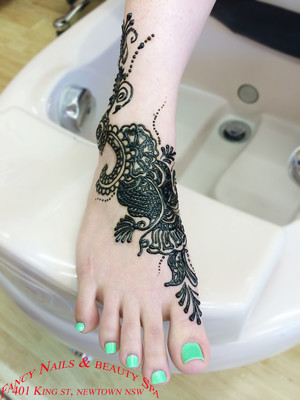 Fancy Nails & Beauty Spa, Newtown Pic 4 - Henna Tattoo design