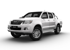 4WD-Hire Rental Pic 4 - Isuzu Auto Double cab 4x4 tow bar