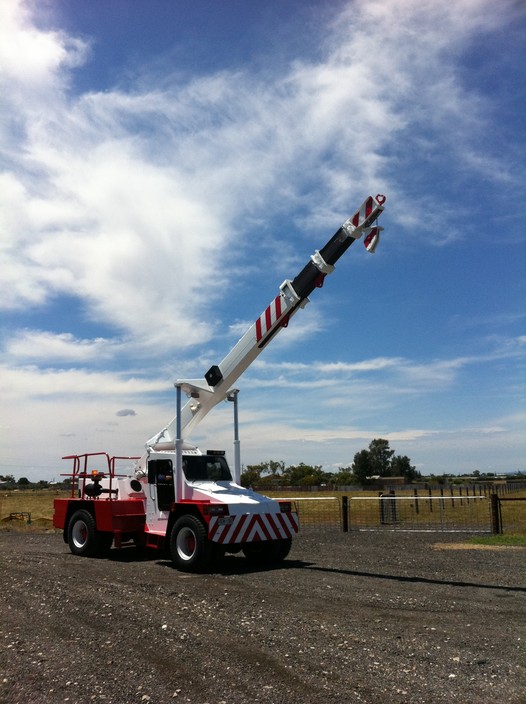 Ace- Adelaide Cranes & Equipment Pic 1 - 14 Tonne Franna