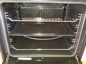 Oven & BBQ Cleaning Berwick Vic Pic 4 - This is 2 hours latermy client got bond back it was money well spentAll done with no chemicals and no fumes