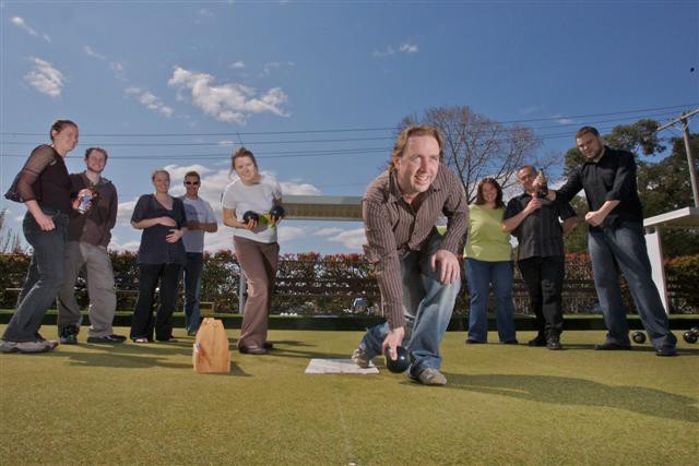 Eat Drink Bowl Pic 1 - Barefoot Bowls