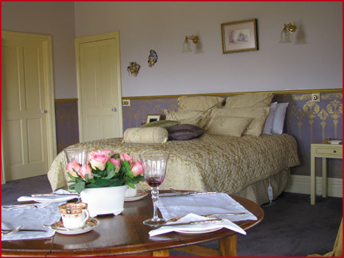 Deloraine Homestead Pic 1 - the jacaranda suite