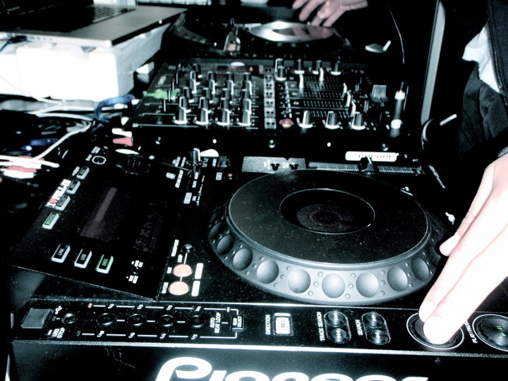 Northern Beaches Djs & Events Pic 1