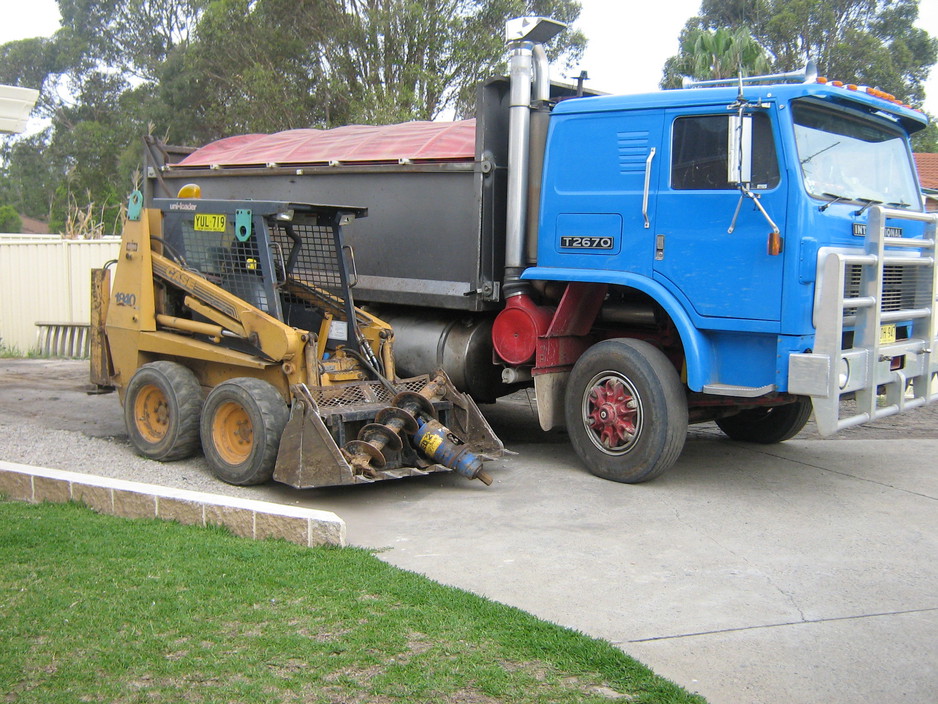 C & S Haber Bobcat & Truck Hire Pic 1