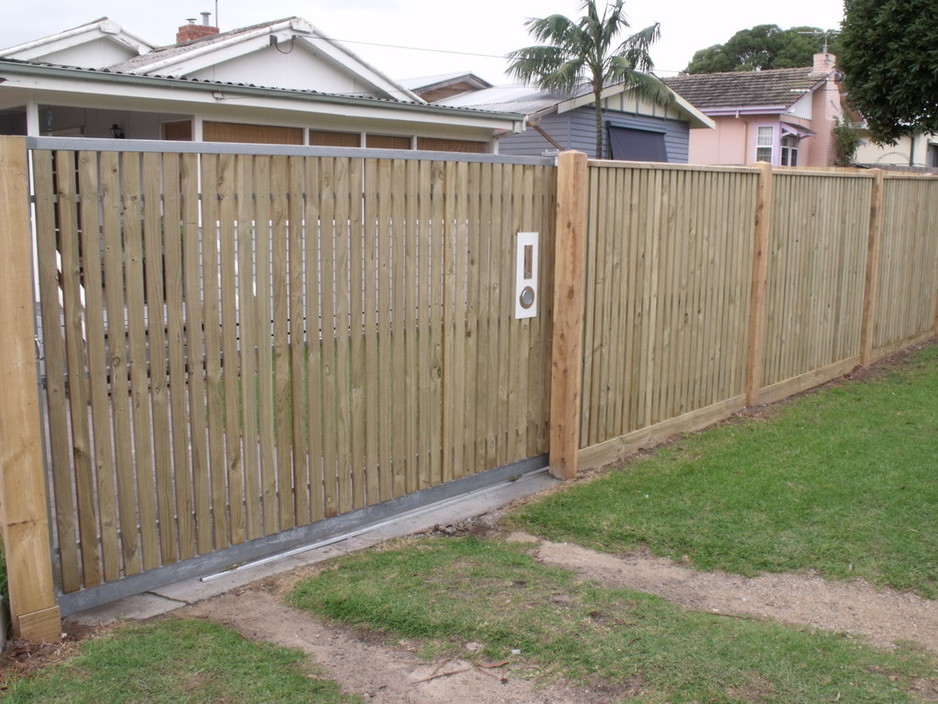 Budget Fencing Gates & Automations in Rosebud, Melbourne, VIC, Fencing