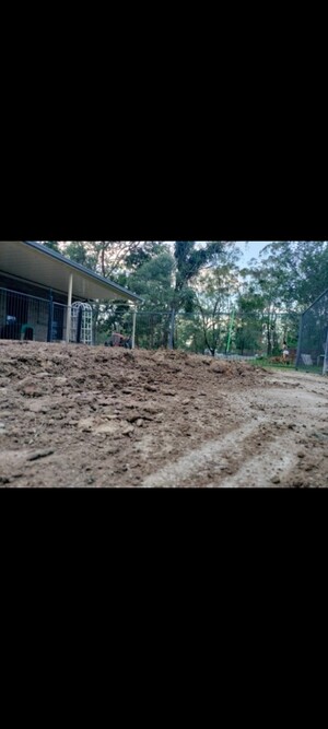 Richard's Earthmoving Pic 2