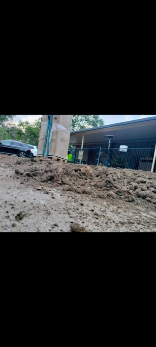 Richard's Earthmoving Pic 1