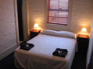 The Imperial Narromine Pic 3 - ensuite accommodation