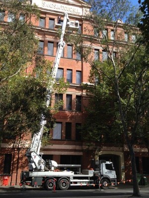 Melbourne Travel Towers (6m - 43m) Pic 4 - Cherry Picker Hire for Window Cleaning