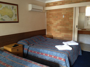 Hunter Valley Motel Pic 2 - The bedroom