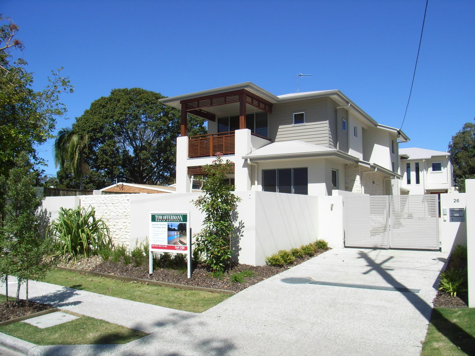 Ashley Camp Design Pic 1 - Duplex at Noosaville