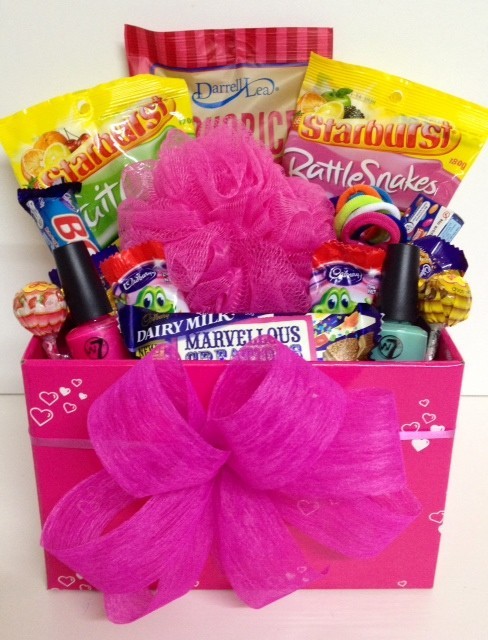 The Blissful Box Pic 1 - Girly Gift Box