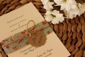 Love Paper Romance Pic 3 - Wedding Invitation Colour Band