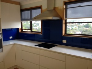 arrised glass Pic 3 - Splash Backs