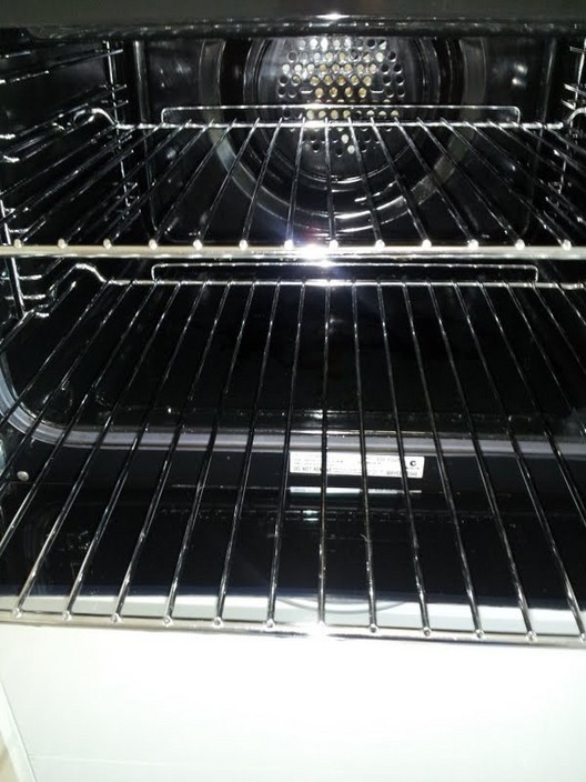 James Interior House Cleaning Brassall Pic 2 - Oven Cleaned