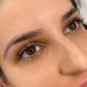 Ted & June Pic 5 - Lashlift and Eyebrow shape