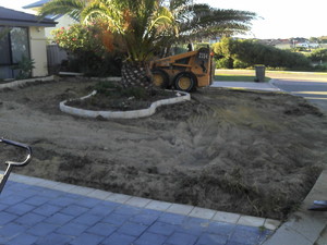 Synthetic Grass WA Pic 3 - Synthetic Grass WA will remove old grass and prepare soil for synthetic grass installation