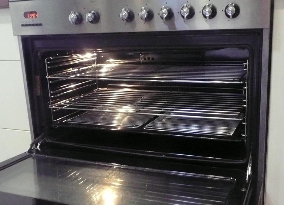 Oven & BBQ Cleaning Rockingham & Mandurah Pic 2 - AFTER