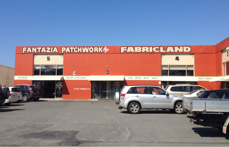 Fantazia Fabric Land Pic 1 - Fantazia Patchwork Fabaricland carpark warehouse entrances