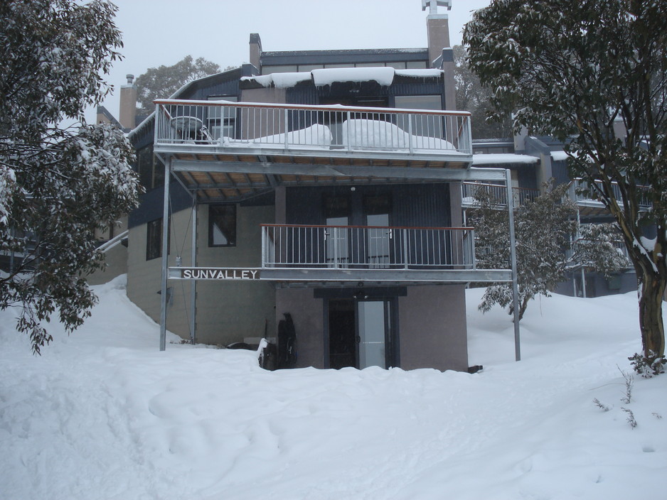 S&K Building Solutions Pty Ltd Pic 1 - Dining room extension new balconies and a coat of paint