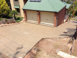 river city concrete Pic 3 - exposed driveway