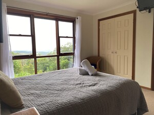 Gum Tree Haven Spa Retreat Pic 3 - All 4 bedrooms have a dedicated ensuite