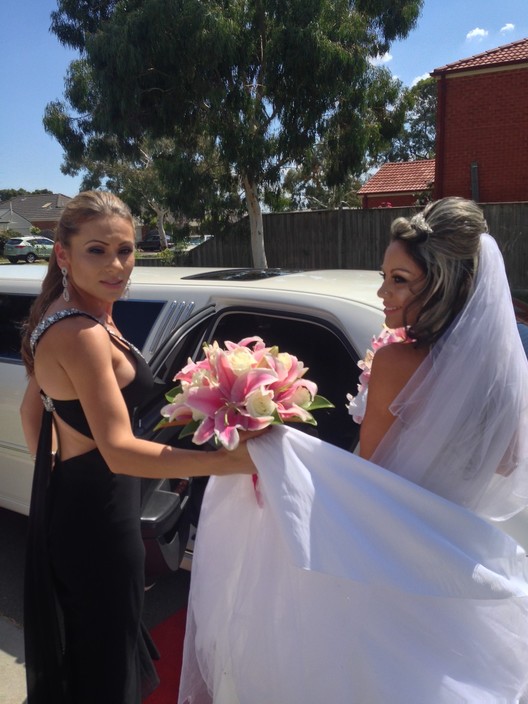 Wedding Limos Melbourne Pic 1