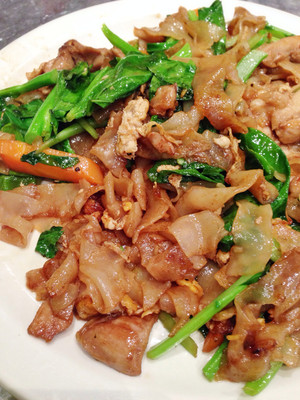 I Spicy Pic 2 - Chicken Pad Siew