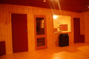 Blue Moon Studio7 Pic 3