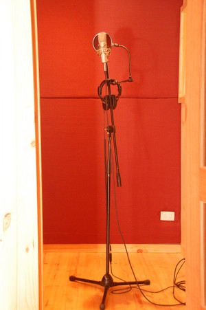 Blue Moon Studio7 Pic 2