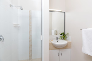 Townsville Southbank Apartments Pic 3 - Bathroom