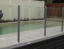 Total Glass Fencing Pic 3