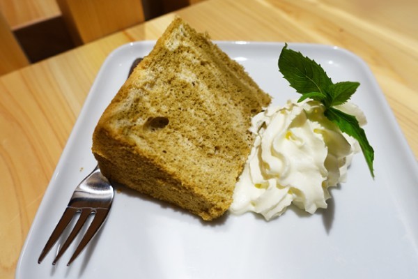 Nikaido Pic 1 - Matcha Chiffon Cake 680