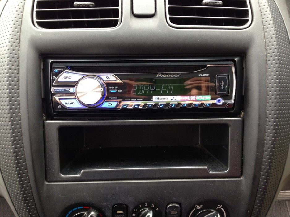 Ford Laser/Mazda 323 Head Unit replacement - Ford