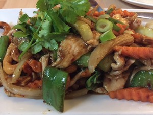 Vi Pa Thai Restaurant Pic 3 - Chicken Cashew Nut Vi Pa Thai