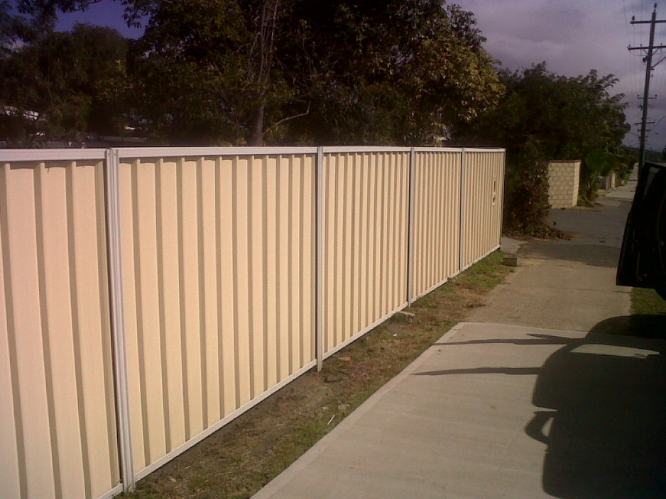 Jim's Fencing (Huntingdale) Pic 1 - Colorbond Fencing