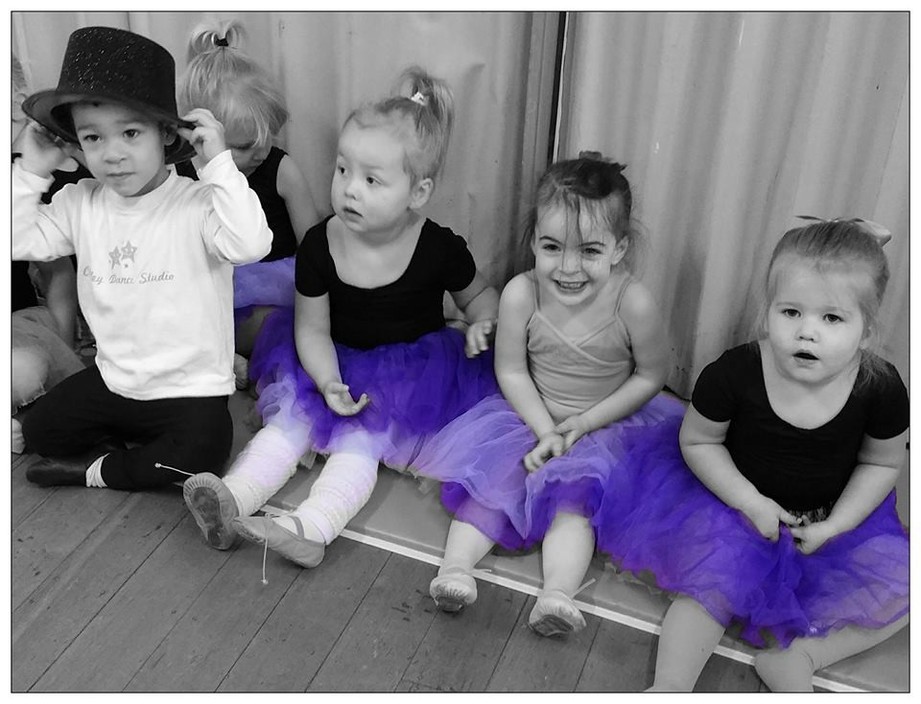 Curley Dance Studio Pic 1