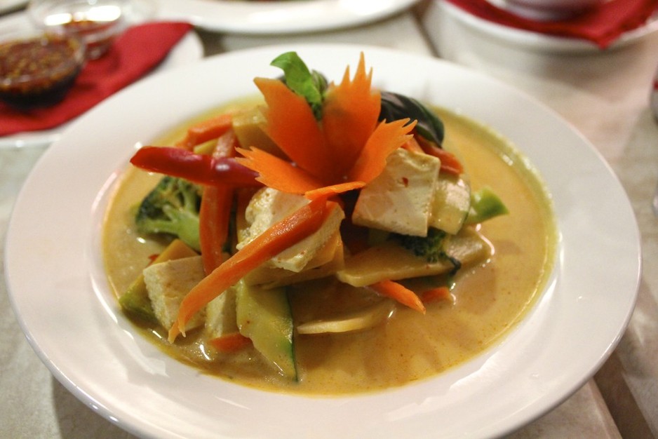 Hot Chilli Bean Thai Cafe Pic 1 - Our delicious Red Thai Curry Vegetarian with Organic Gmo Free Tofu