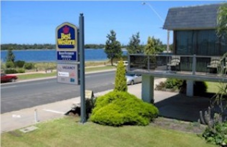 Best Western Banjo Paterson Motor Inn Pic 1