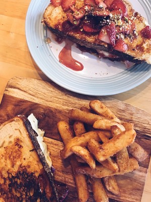 Paper Plane Cafe Pic 2 - French toast and chicken sandwich