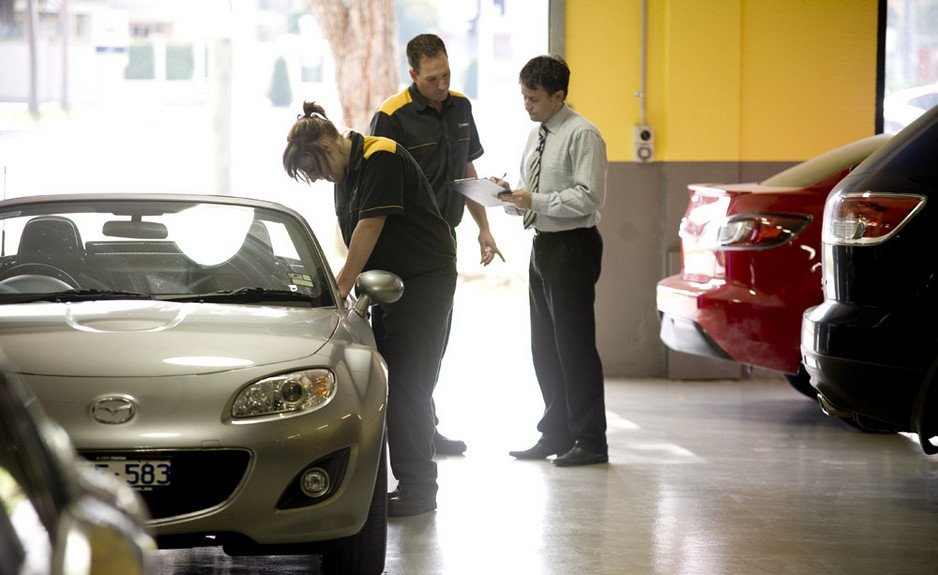 Garry & Warren Smith Mazda Service Departments Pic 1