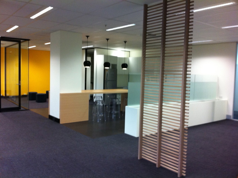 Bayside Custom Carpentry Pty Ltd Office Partitions & Fitout Pic 1