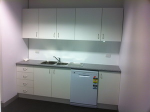 Bayside Custom Carpentry Pty Ltd Office Partitions & Fitout Pic 5