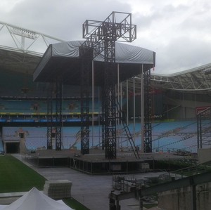 DM Logistics Sydney Pic 2 - Foo Fighters Build