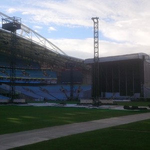 DM Logistics Sydney Pic 3 - Foo Fighters Build