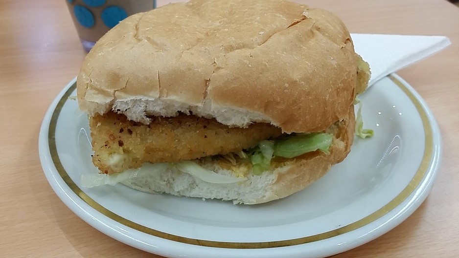 Lisa's Coffee Pic 1 - Chicken Schnitzel Burger